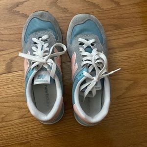 new balance size 7.5 blue and pink shoes worn once